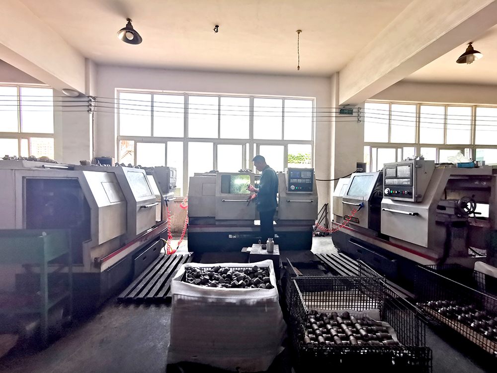 生產環(huán)境圖-2 數控車床